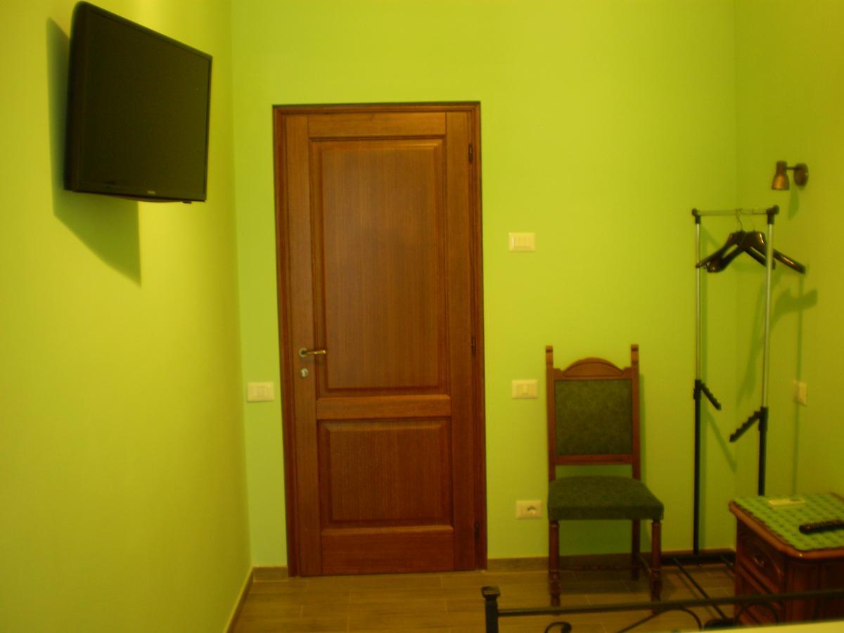 Agriturismo Casale Sera Fontana Liri Exterior foto